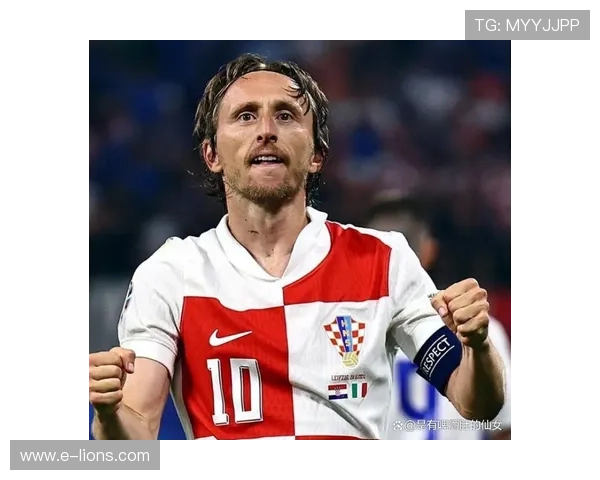 莫德里奇捐金球奖奖杯展览至赛季结束